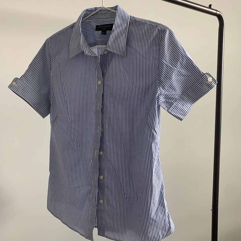 Banana Republic Tailored Fit Shirt, Size 6